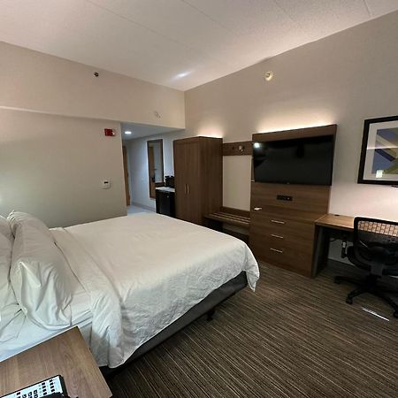 Holiday Inn Express Edgewood-Aberdeen-Bel Air Zewnętrze zdjęcie