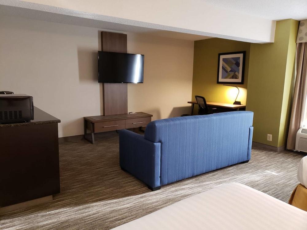 Holiday Inn Express Edgewood-Aberdeen-Bel Air Zewnętrze zdjęcie