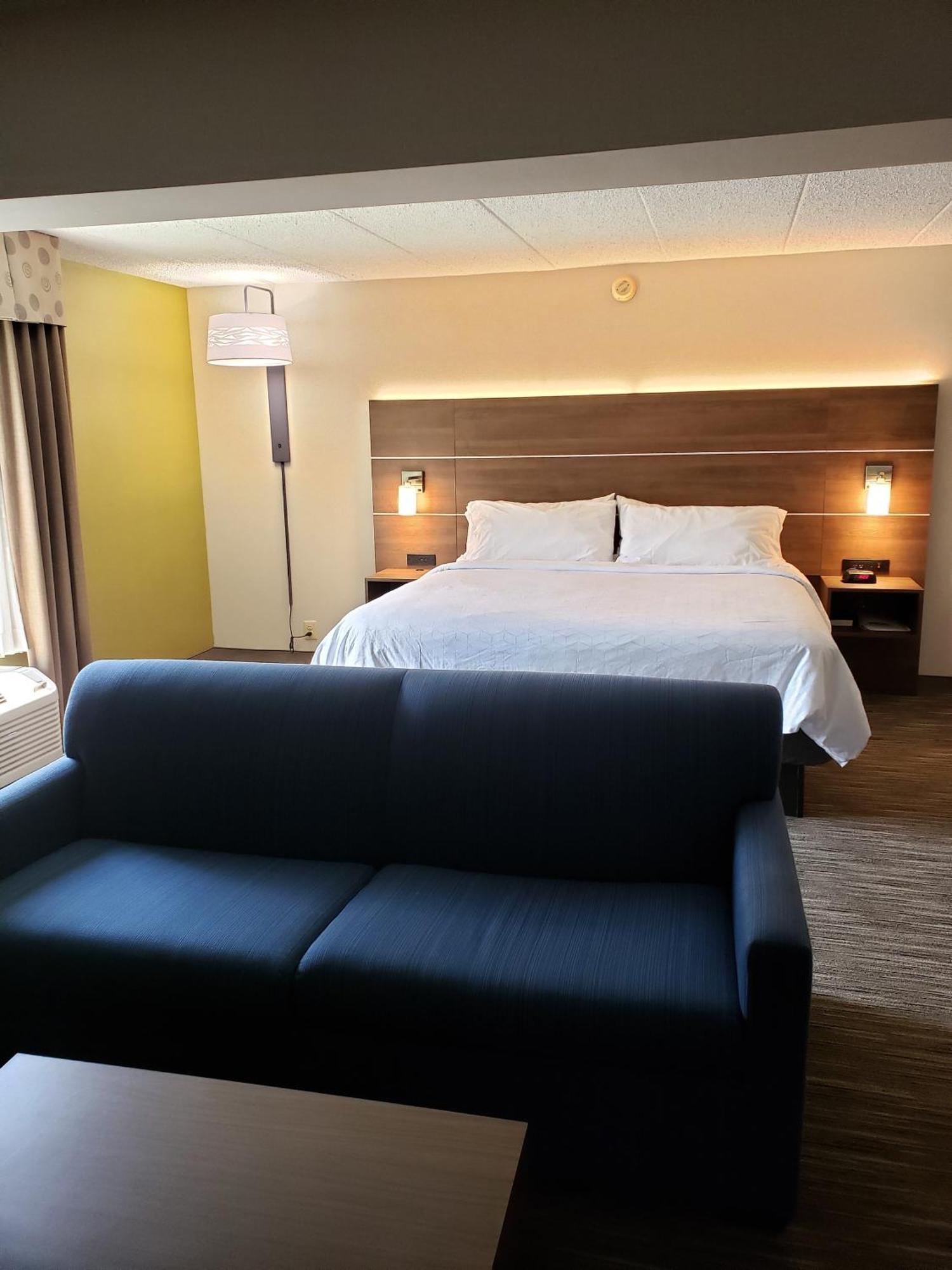 Holiday Inn Express Edgewood-Aberdeen-Bel Air Zewnętrze zdjęcie