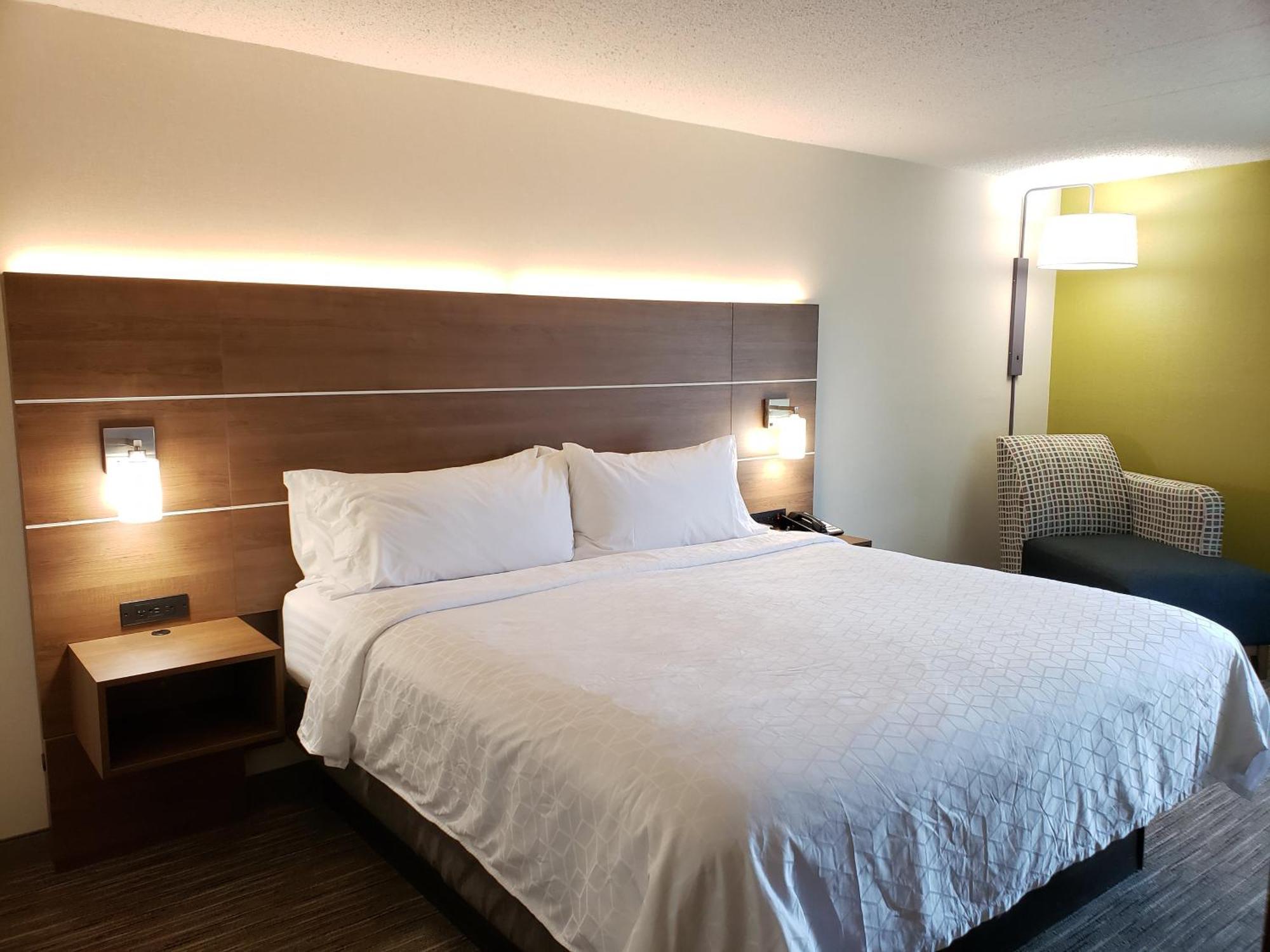 Holiday Inn Express Edgewood-Aberdeen-Bel Air Zewnętrze zdjęcie