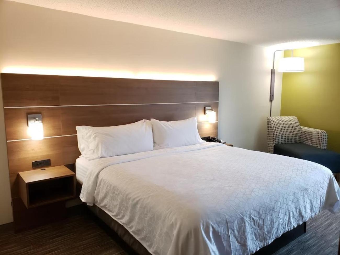 Holiday Inn Express Edgewood-Aberdeen-Bel Air Zewnętrze zdjęcie